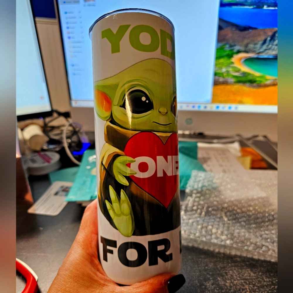 Yoda tumbler with metal straw